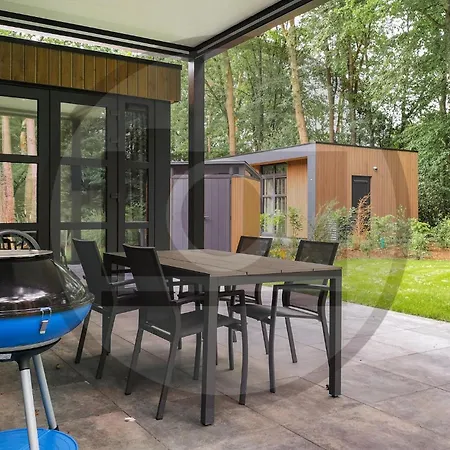 度假居 Luxurious In Wenum-wiesel With Wifi *