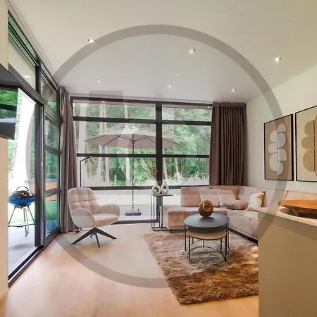 Luxurious In Wenum-wiesel With Wifi 度假居