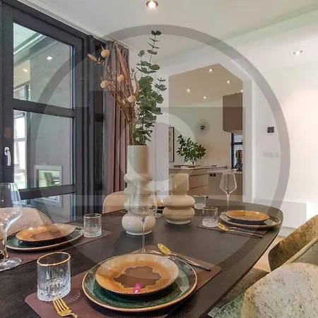 度假居 Luxurious In Wenum-wiesel With Wifi Wenum