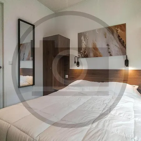 度假居 Luxurious In Wenum-wiesel With Wifi Wenum