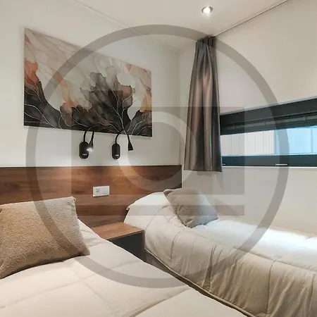 Luxurious In Wenum-wiesel With Wifi 度假居 *